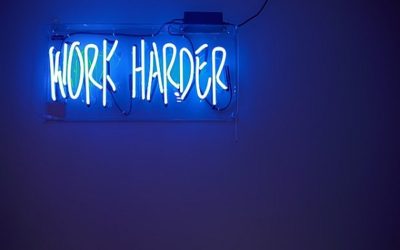 Comment gagner sa vie en devenant praticien en HYPNOSE ?