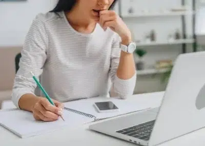 Formation coach de vie en ligne : aussi efficace qu'en présentiel ?